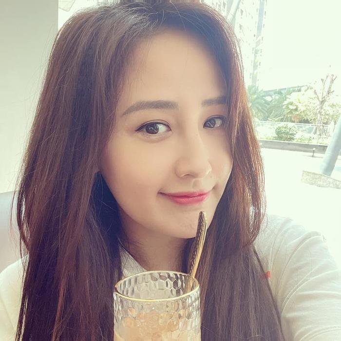 Sau tin đồn bí mật sinh con, Mai Phương Thúy tiết lộ đang trong giai đoạn tu luyện, tinh thần bất ổn Sau tin đồn bí mật sinh con, Mai Phương Thúy tiết lộ đang trong giai đoạn tu luyện, tinh thần bất ổn