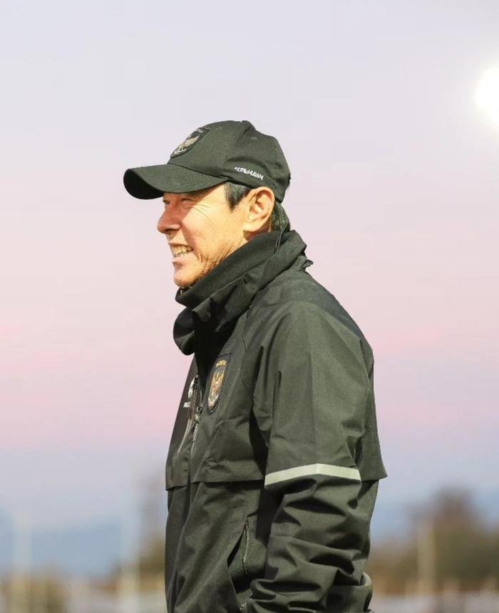 HLV Shin Tae Yong tự tin đánh bại HLV Troussier trên sân nhà và sân khách