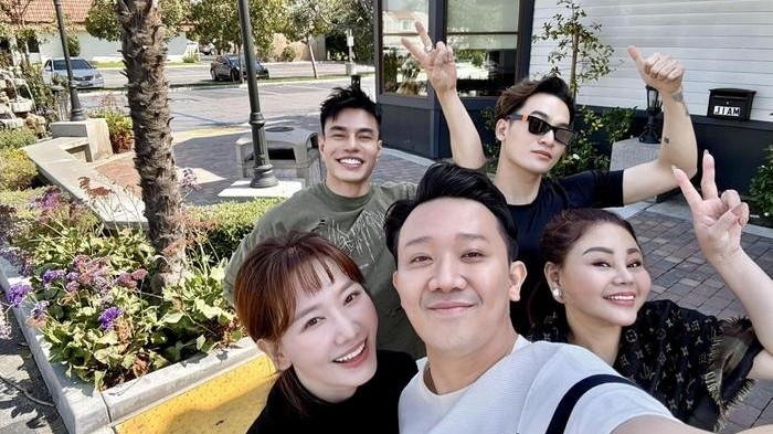 Hari Won nói về chuyện có nhà ở Mỹ, Trấn Thành khoe doanh thu nửa triệu đô