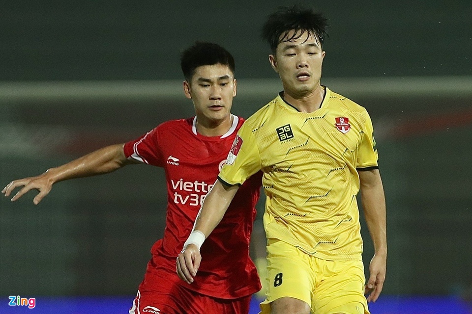 Xuân Trường lần đầu đá chính từ khi đến CLB Hải Phòng