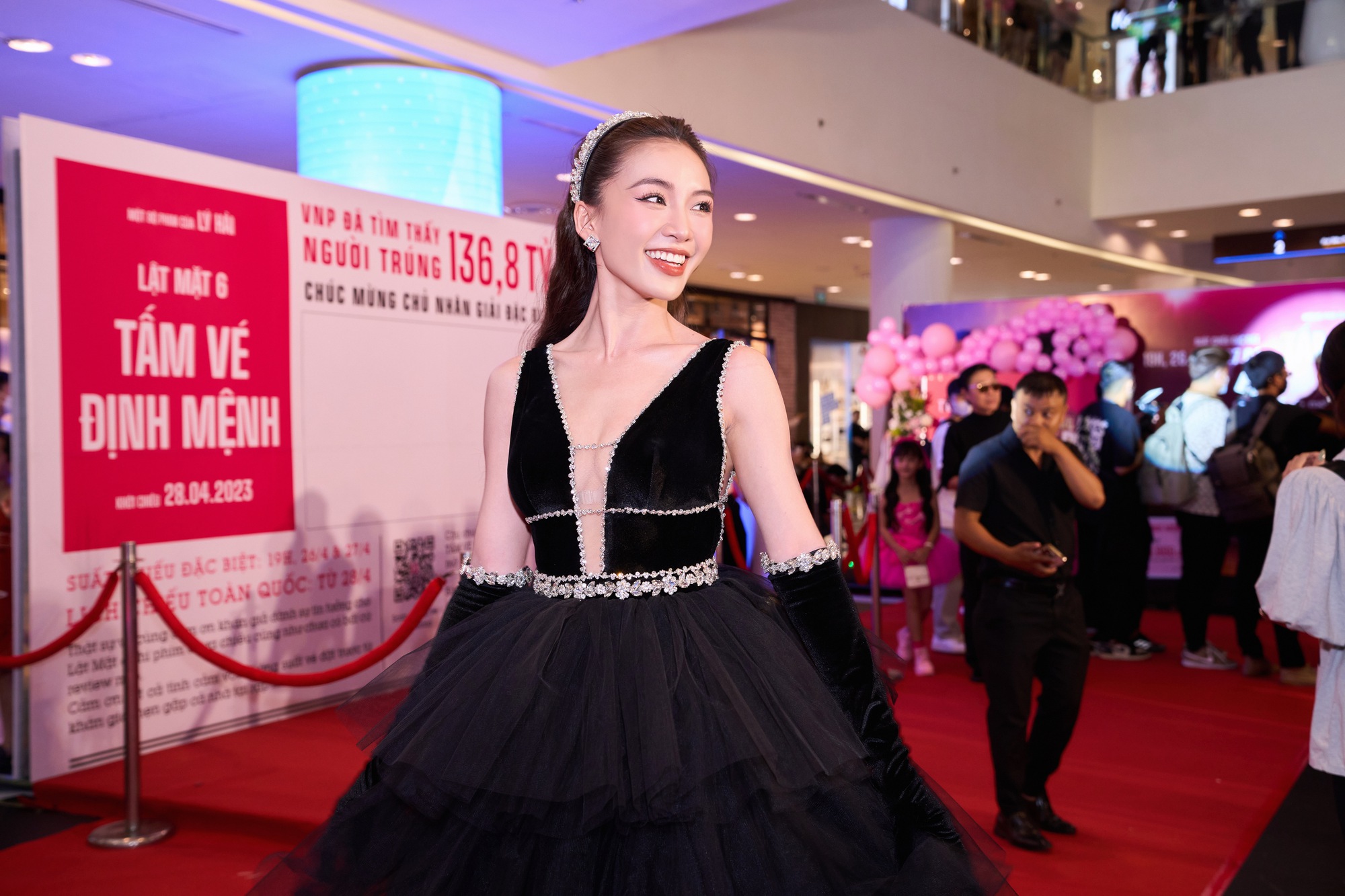 Tú Tri tiết lộ từng bị Lý Hải đánh trượt khi casting "Lật mặt 6"