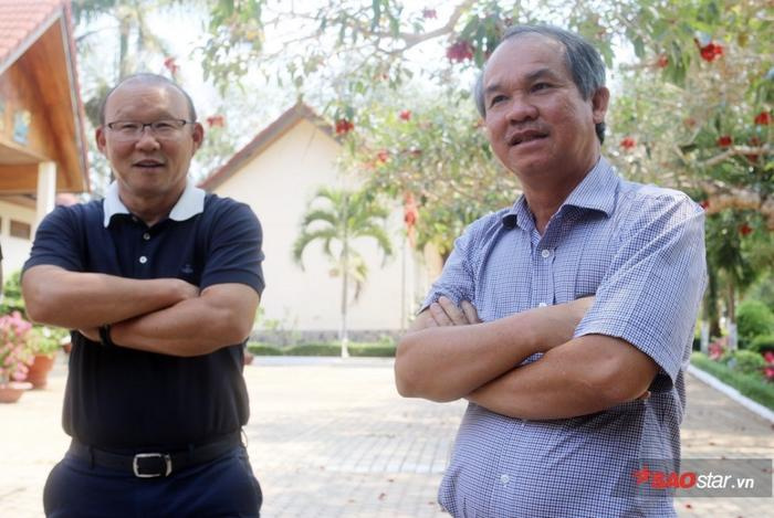 Bài học từ quyết định chọn HLV Park Hang Seo của bầu Đức