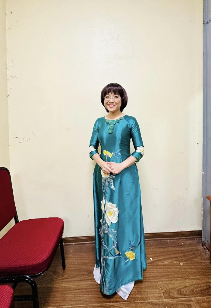 MC Thảo Vân gặp tai nạn giao thông trong lúc cầm lái xe ô tô