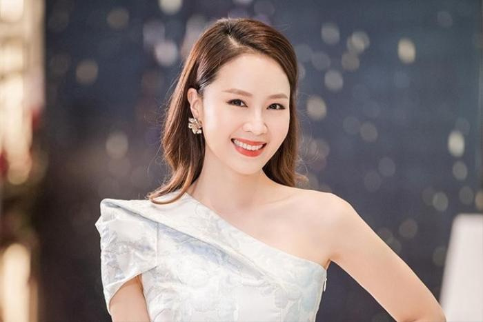 Chồng Hồng Diễm phản ứng ra sao khi vợ bị "dụ" đóng cảnh hôn? Chồng Hồng Diễm phản ứng ra sao khi vợ bị "dụ" đóng cảnh hôn?