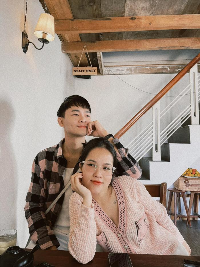 Anh Tú tung ảnh tình tứ bên vợ, hé lộ tin vui đón thêm thành viên mới Anh Tú tung ảnh tình tứ bên vợ, hé lộ tin vui đón thêm thành viên mới