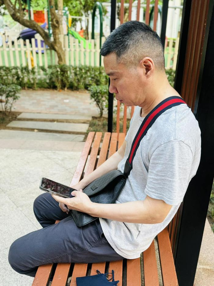 Vợ trẻ NSND Công Lý chia sẻ thời điểm khó khăn, nói 1 câu khiến nhiều người đồng cảm Vợ trẻ NSND Công Lý chia sẻ thời điểm khó khăn, nói 1 câu khiến nhiều người đồng cảm