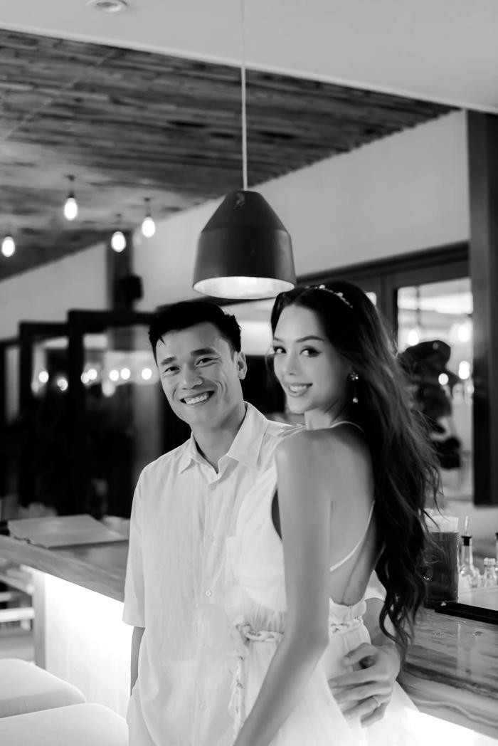 Sắc vóc vợ Tây Bùi Tiến Dũng sau sinh khiến dân tình mê mẩn, quý tử được ví như sao y bản chính của bố Sắc vóc vợ Tây Bùi Tiến Dũng sau sinh khiến dân tình mê mẩn, quý tử được ví như sao y bản chính của bố