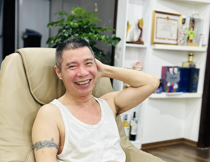 Bà xã NSND Công Lý tiết lộ tính cách của chồng thay đổi sau bạo bệnh Bà xã NSND Công Lý tiết lộ tính cách của chồng thay đổi sau bạo bệnh