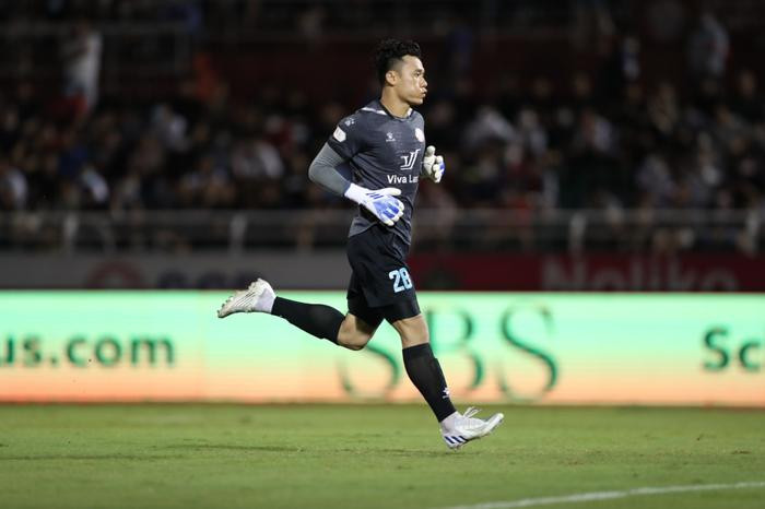 Tương lai thủ môn Bùi Tiến Dũng sẽ ra sao khi có Filip Nguyễn? Tương lai thủ môn Bùi Tiến Dũng sẽ ra sao khi có Filip Nguyễn? Ảnh 1