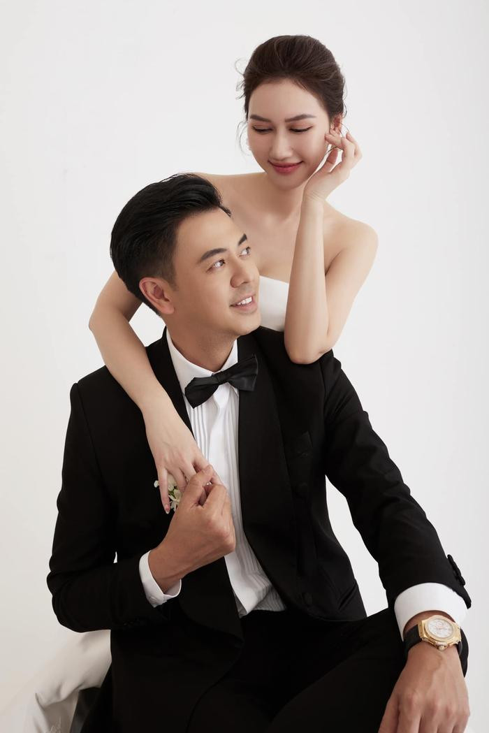 Hương Giang bất ngờ thông báo lấy chồng, sự thật khiến fan ngỡ ngàng Hương Giang bất ngờ thông báo lấy chồng, sự thật khiến fan ngỡ ngàng