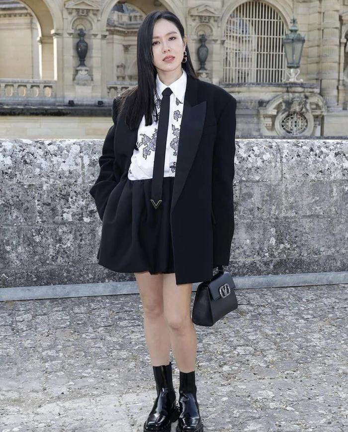 Son Ye Jin "chơi lớn" thay đổi một điều ở trời Tây, ra dáng "mẹ bỉm" hot nhất Kbiz