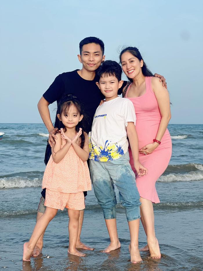 Khánh Thi tổ chức sinh nhật cho mẹ ruột, mong mỏi 1 điều khiến nhiều người đồng cảm