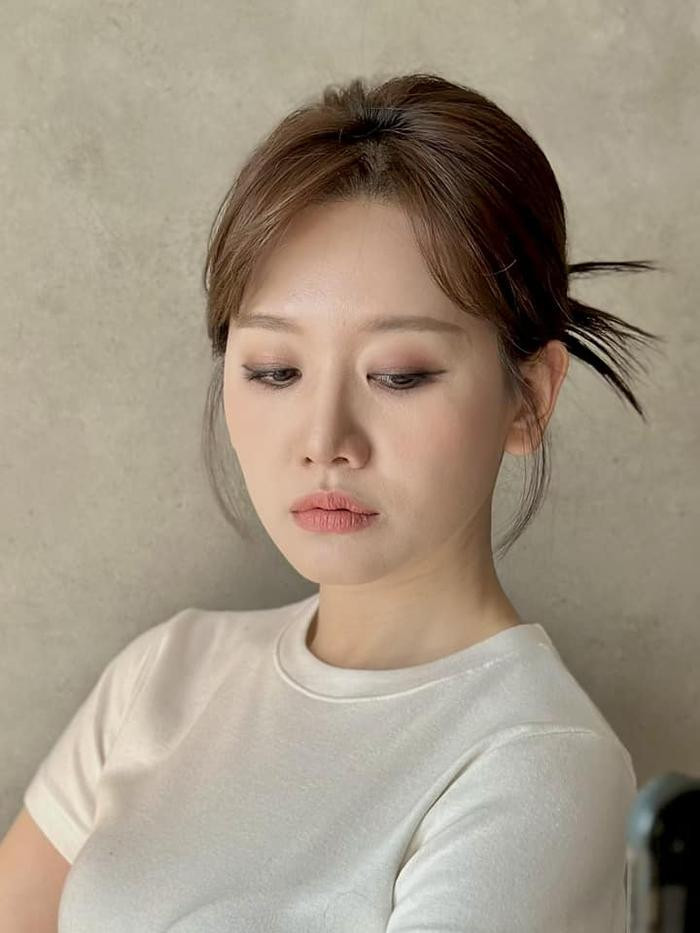 Nhận quà đắt tiền từ sao nam Vbiz, Hari Won bất ngờ thốt lên một điều Nhận quà đắt tiền từ sao nam Vbiz, Hari Won bất ngờ thốt lên một điều