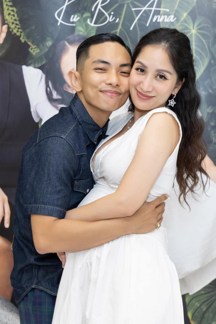 Kh&aacute;nh Thi l&yacute; giải về sự 'đ&agrave;o hoa' của Phan Hiển, ai nghe xong cũng ghen tỵ Ảnh 2