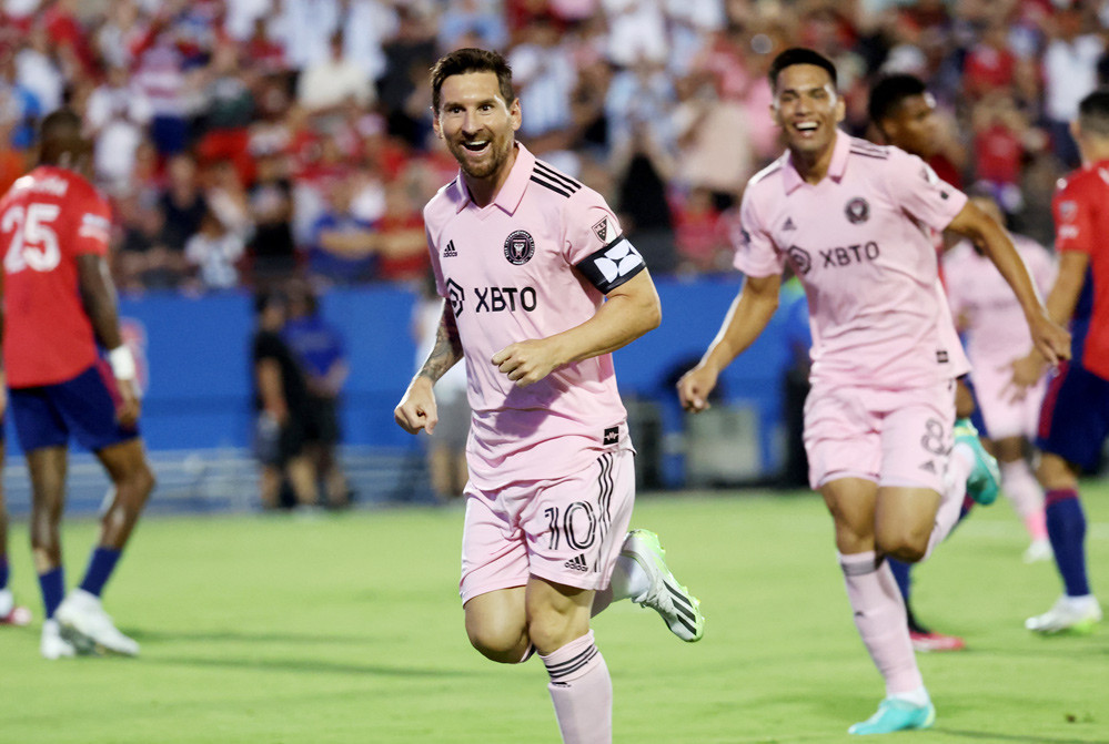 Messi phải hoãn trận ra mắt với Inter Miami ở MLS Messi phải hoãn trận ra mắt với Inter Miami ở MLS