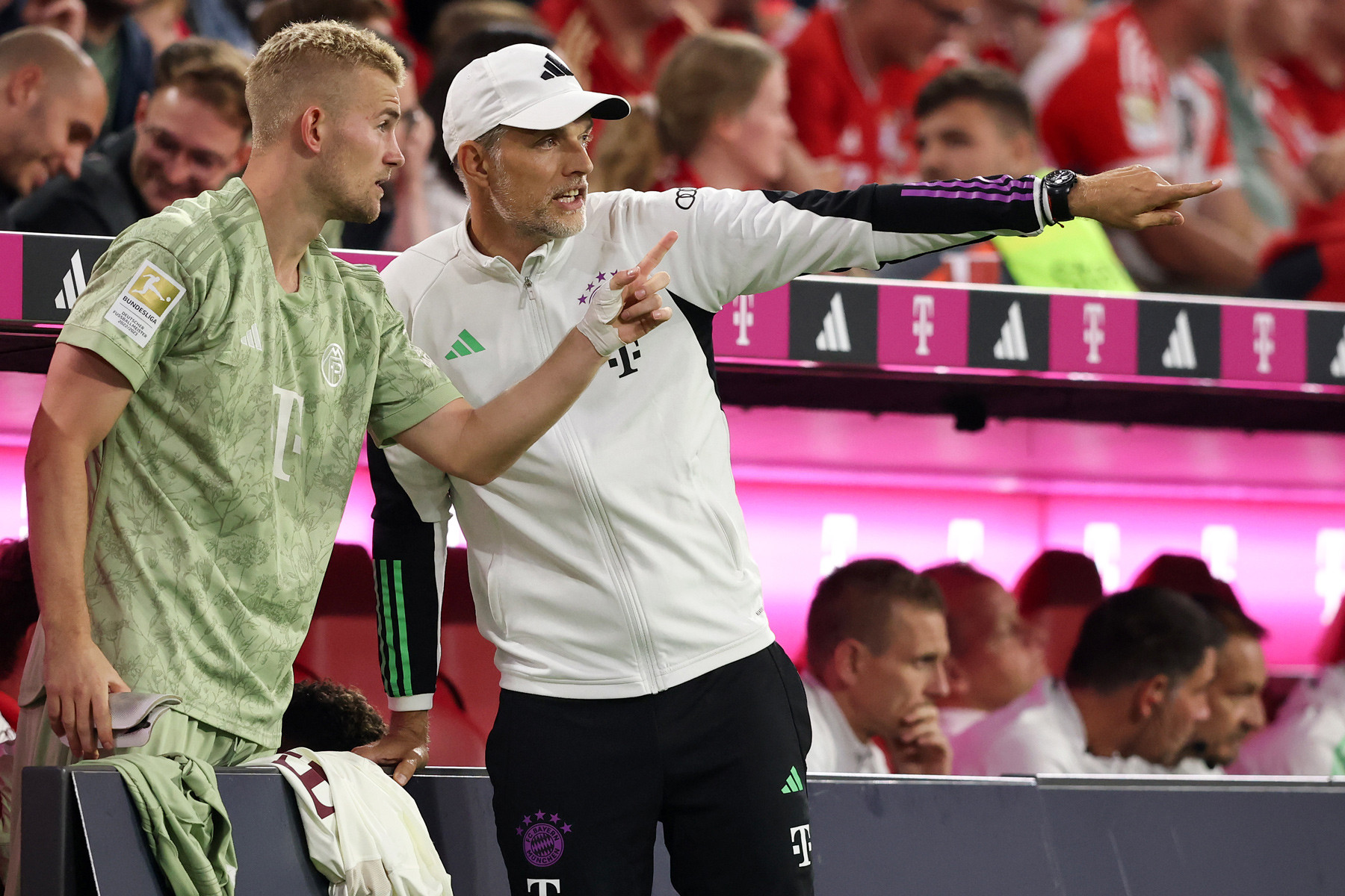 MU "giải cứu" De Ligt khỏi Bayern Munich MU "giải cứu" De Ligt khỏi Bayern Munich