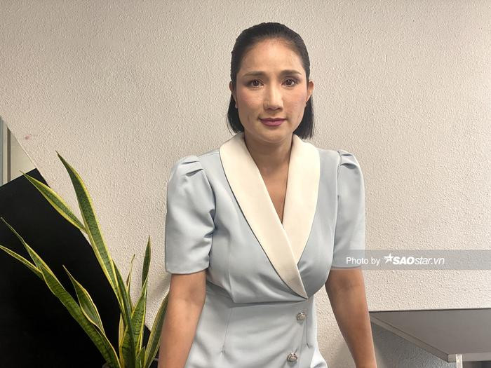 MC Cát Tường bật khóc, lần đầu lên tiếng về lùm xùm quảng cáo sai sự thật MC Cát Tường bật khóc, lần đầu lên tiếng về lùm xùm quảng cáo sai sự thật Ảnh 3