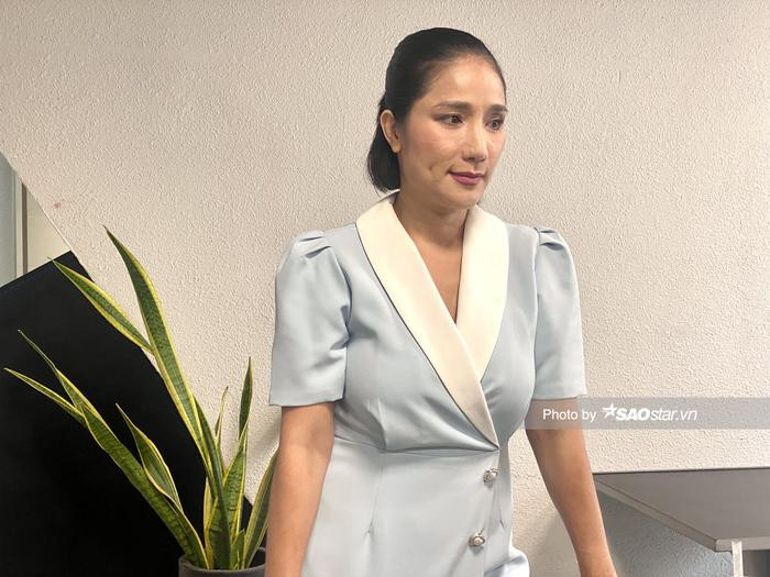 MC Cát Tường bật khóc, lần đầu lên tiếng về lùm xùm quảng cáo sai sự thật MC Cát Tường bật khóc, lần đầu lên tiếng về lùm xùm quảng cáo sai sự thật Ảnh 2