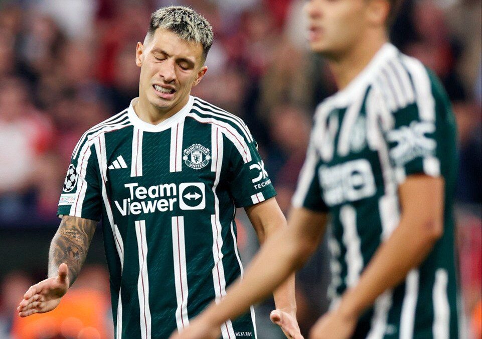 MU thêm họa Lisandro Martinez, nghỉ hết năm 2023 MU thêm họa Lisandro Martinez, nghỉ hết năm 2023