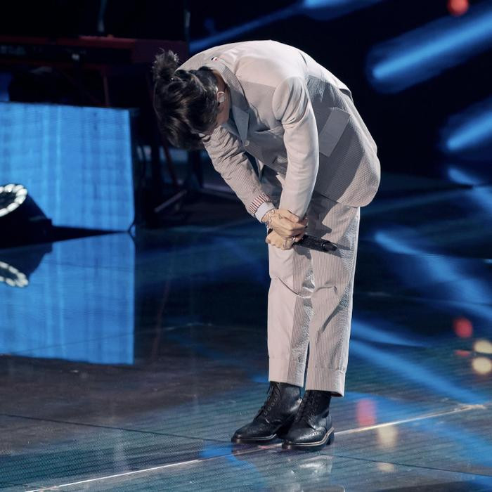 Sơn Tùng nói gì sau tiết mục Sơn Tùng nói gì sau tiết mục 'không phải dạng vừa' tại Chung kết Vietnam Idol? Ảnh 4