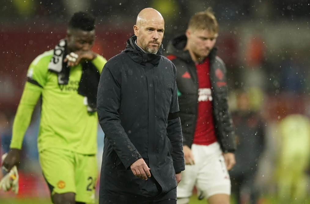 erik ten hag mu 0 3 man city.jpg