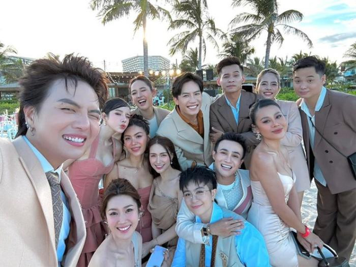 Một cặp đôi gặp Một cặp đôi gặp 'sự cố' trong lễ cưới Puka - Gin Tuấn Kiệt Ảnh 1