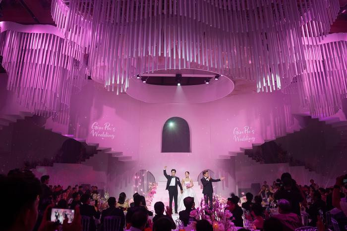 Một nữ diễn viên gặp sự cố đổ máu trong đám cưới Puka - Gin Tuấn Kiệt Một nữ diễn viên gặp sự cố đổ máu trong đám cưới Puka - Gin Tuấn Kiệt Ảnh 2