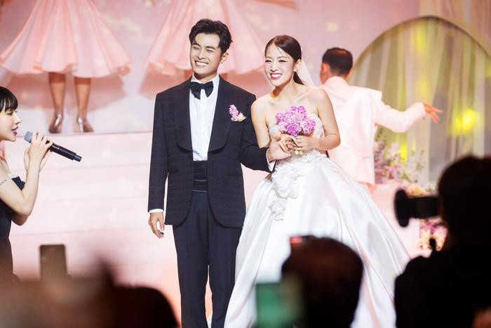 Puka - Gin Tuấn Kiệt thông báo Puka - Gin Tuấn Kiệt thông báo 'tin vui' ngay sau đám cưới Ảnh 8