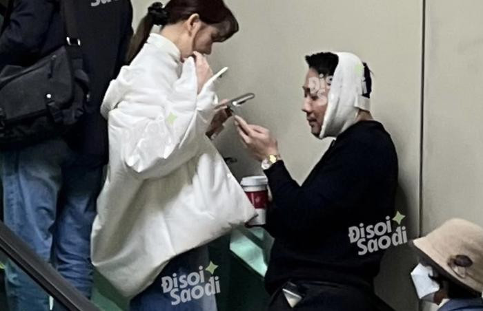 Team qua đường bắt gặp Trấn Thành với băng kín tại Hàn Quốc, nghi vấn trùng tu nhan sắc? 'Team qua đường bắt gặp Trấn Thành với băng kín tại Hàn Quốc, nghi vấn trùng tu nhan sắc? Ảnh 1