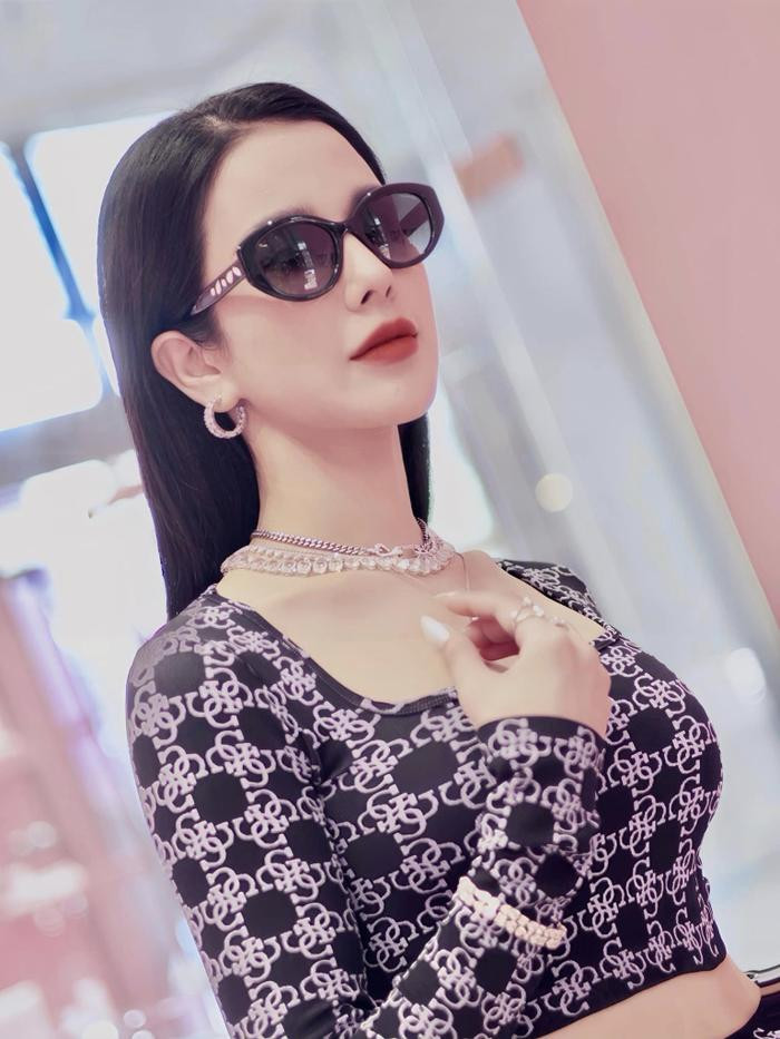 Diệp Lâm Anh bị trầm cảm cười sau biến cố hôn nhân Diệp Lâm Anh bị trầm cảm cười sau biến cố hôn nhân Ảnh 1