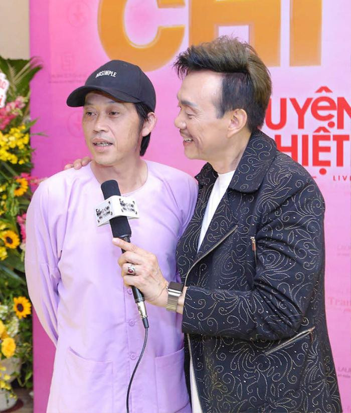 Hoài Linh làm ngay điều này với người bạn thân quá cố sau khi sang Mỹ Hoài Linh làm ngay điều này với người bạn thân quá cố sau khi sang Mỹ Ảnh 6