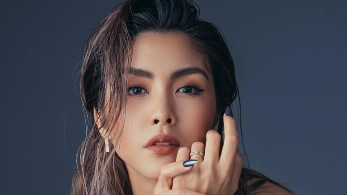 Tăng Thanh Hà xao xuyến trước khoảnh khắc cùng các con dạo phố, thốt lên: "Không cần gì thêm nữa"