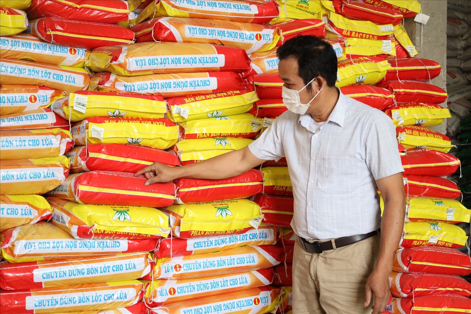 Giá phân bón hôm nay 4/1: Thị trường kém tích cực