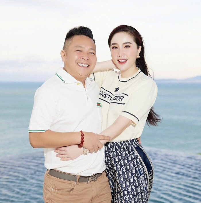 Bảo Thy tiết lộ cuộc sống làm dâu hào môn, khẳng định: Tình yêu và hôn nhân như 1 cán cân Bảo Thy tiết lộ cuộc sống làm dâu hào môn, khẳng định: Tình yêu và hôn nhân như 1 cán cân