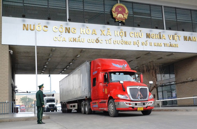 undefined Nhiều chuyến hàng nông sản xuất khẩu khai xuân mùng 1 Tết