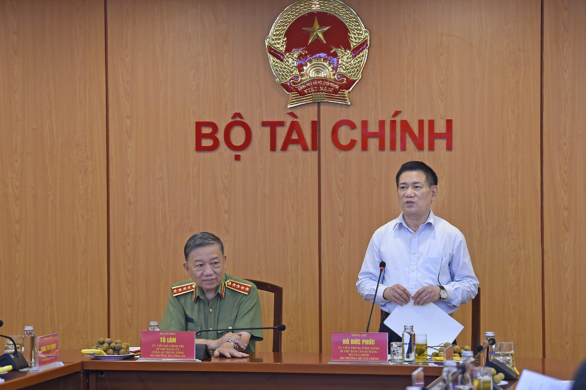 Bộ Tài chính và Bộ Công an phối hợp xử lý tội phạm trốn thuế, buôn lậu, sai phạm trên thị trường chứng khoán