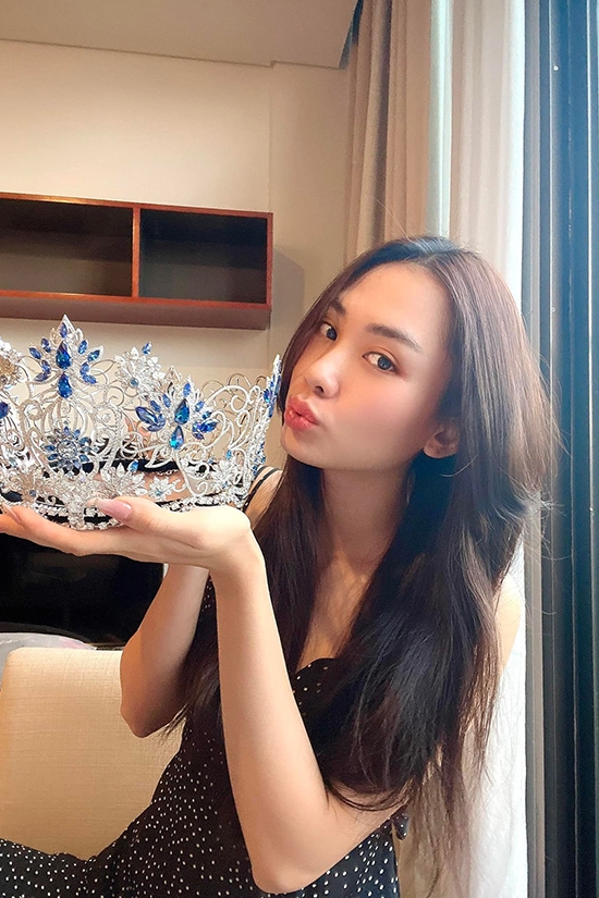 Sao Việt hôm nay 21/8: Ca sỹ Vy Oanh vui vẻ đi chơi với gia đình Sao Việt hôm nay 21/8: Ca sỹ Vy Oanh vui vẻ đi chơi với gia đình