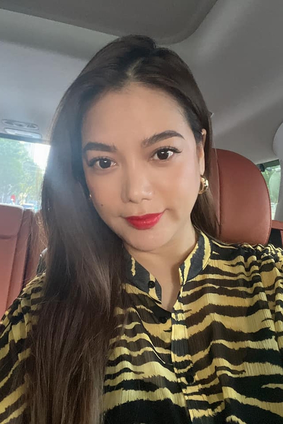 Sao Việt hôm nay 21/8: Ca sỹ Vy Oanh vui vẻ đi chơi với gia đình Sao Việt hôm nay 21/8: Ca sỹ Vy Oanh vui vẻ đi chơi với gia đình