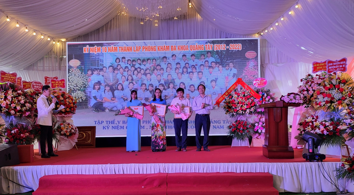 Phòng khám đa khoa Quảng Tây (Ba Vì): Tổ chức Lễ kỷ niệm 10 năm Ngày thành lập Phòng khám đa khoa Quảng Tây (Ba Vì): Tổ chức Lễ kỷ niệm 10 năm Ngày thành lập
