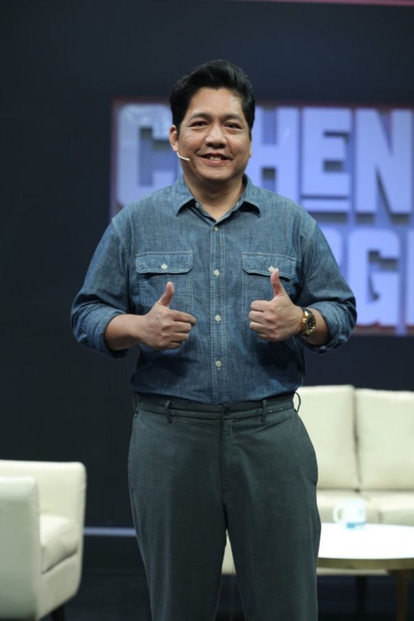 Sao Việt hôm nay 23/8: Minh Hằng sống trong nhung lụa sau khi kết hôn