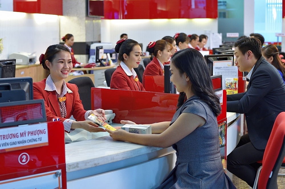 Tin ngân hàng nổi bật trong tuần qua: NHNN có thể phải mở room tín dụng lên mức 16% Tin ngân hàng nổi bật trong tuần qua: NHNN có thể phải mở room tín dụng lên mức 16%