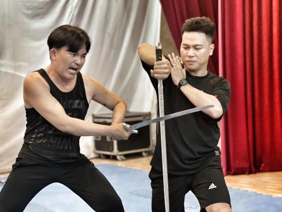 Sao Việt hôm nay 30/8: Lùm xùm tình ái không làm ảnh hưởng đến tinh thần của Phương Oanh Sao Việt hôm nay 30/8: Lùm xùm tình ái không làm ảnh hưởng đến tinh thần của Phương Oanh