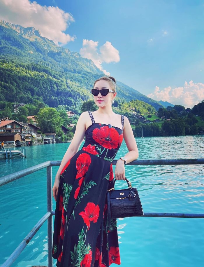 Sao Việt hôm nay 5/9: Ninh Dương Lan Ngọc công khai người yêu giữa tin đồn sống chung nhà Sao Việt hôm nay 5/9: Ninh Dương Lan Ngọc công khai người yêu giữa tin đồn sống chung nhà