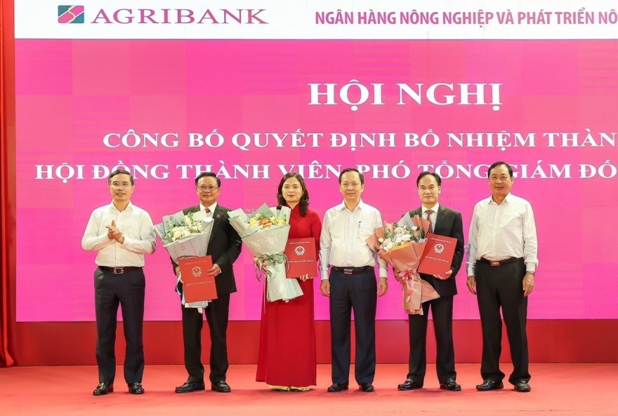 Tin ngân hàng ngày 7/9: “Room” tín dụng sẽ được công bố trong 1-2 ngày tới Tin ngân hàng ngày 7/9: “Room” tín dụng sẽ được công bố trong 1-2 ngày tới