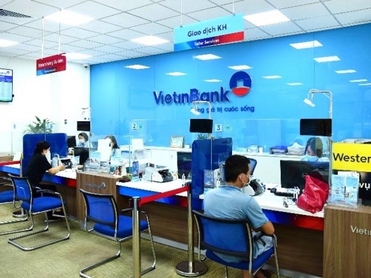 Tin ngân hàng nổi bật trong tuần qua: Lãi suất liên ngân hàng lập đỉnh 10 năm Tin ngân hàng nổi bật trong tuần qua: Lãi suất liên ngân hàng lập đỉnh 10 năm