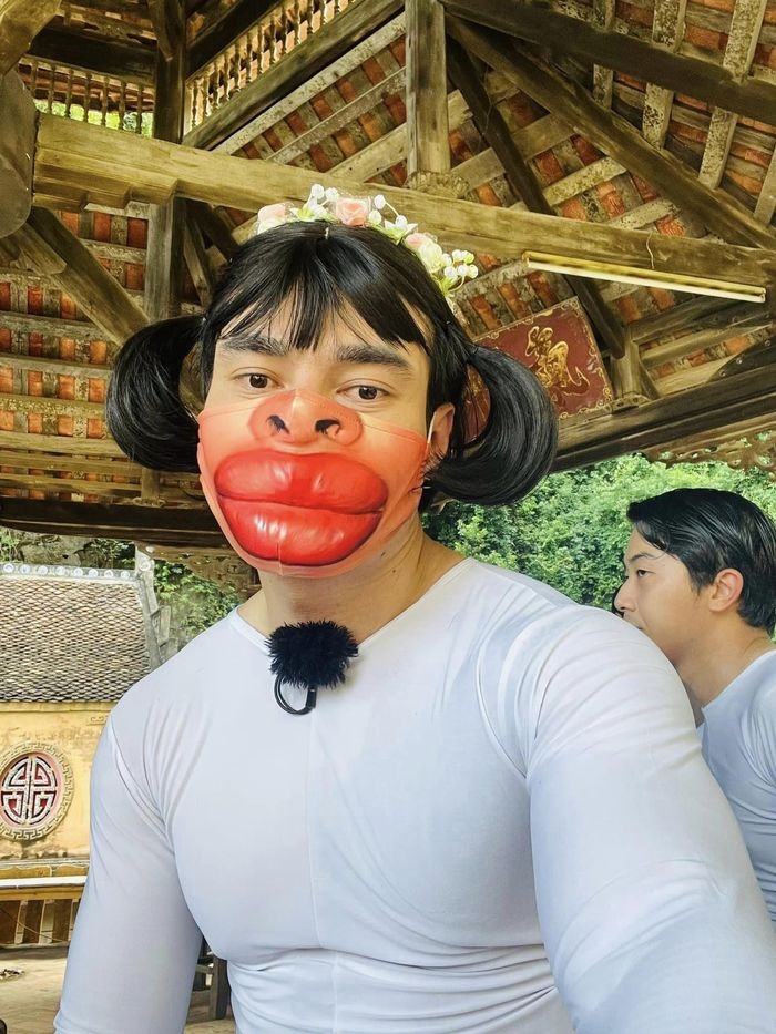 Sao Việt hôm nay 12/9: Đông Nhi tranh thủ chăm sóc con gái trước giờ biểu diễn Sao Việt hôm nay 12/9: Đông Nhi tranh thủ chăm sóc con gái trước giờ biểu diễn