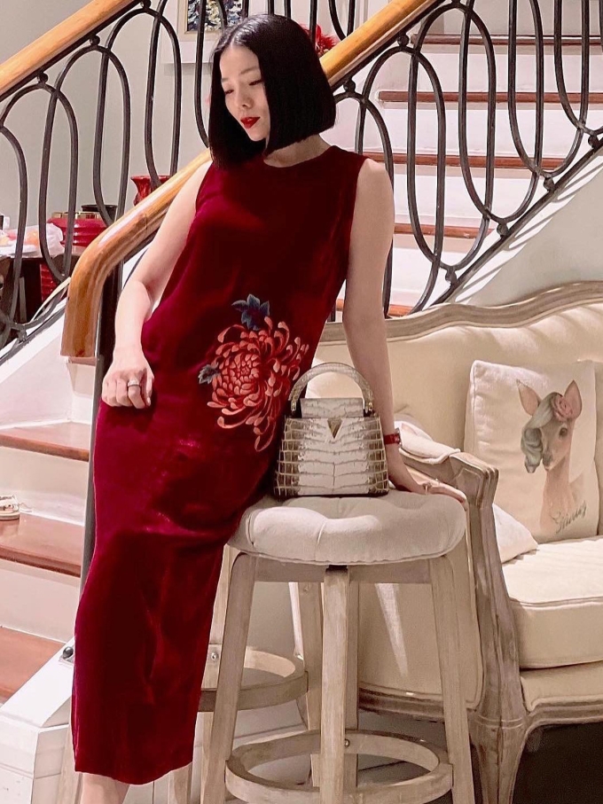 Sao Việt hôm nay 17/9: Lệ Quyên khoe chiếc túi bạch tạng tiền tỷ thứ tư Sao Việt hôm nay 17/9: Lệ Quyên khoe chiếc túi bạch tạng tiền tỷ thứ tư