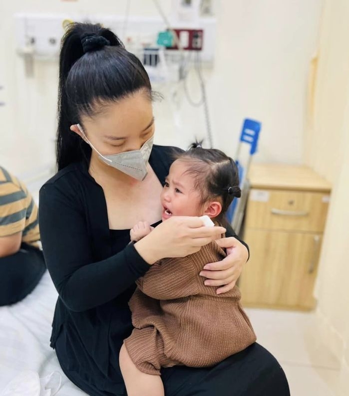 Sao Việt hôm nay 23/9: Thiếu gia Phillip Nguyễn tung ảnh ngọt ngào, gọi Linh Rin là "vợ sắp cưới" Sao Việt hôm nay 23/9: Thiếu gia Phillip Nguyễn tung ảnh ngọt ngào, gọi Linh Rin là "vợ sắp cưới"