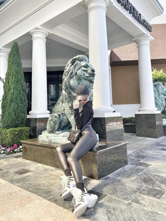 Sao Việt hôm nay 5/10: Đàm Vĩnh Hưng dọa báo công an vì sáng sớm hàng xóm đã làm điều này Sao Việt hôm nay 5/10: Đàm Vĩnh Hưng dọa báo công an vì sáng sớm hàng xóm đã làm điều này