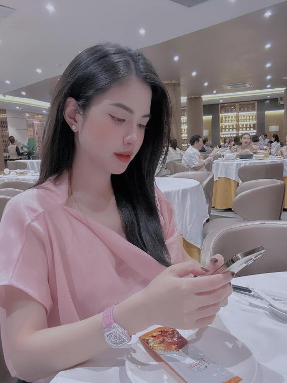 Sao Việt hôm nay 18/10: Đàm Vĩnh Hưng tiết lộ về "mẹ" của con trai Sao Việt hôm nay 18/10: Đàm Vĩnh Hưng tiết lộ về "mẹ" của con trai